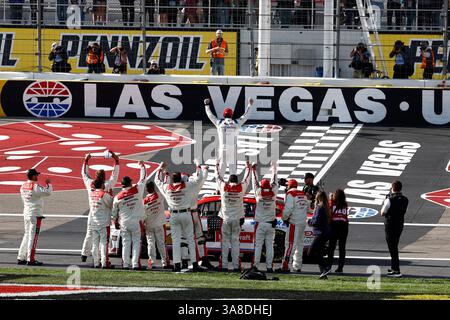 Las Vegas, NV, USA. März 2025. JOSH BERRY (21) aus Hendersonville, TN, gewinnt den Pennzoil 400 in Las Vegas, NV. (Kreditbild: © Walter G. Arce Sr./ASP via ZUMA Press Wire) NUR REDAKTIONELLE VERWENDUNG! Nicht für kommerzielle ZWECKE! Stockfoto