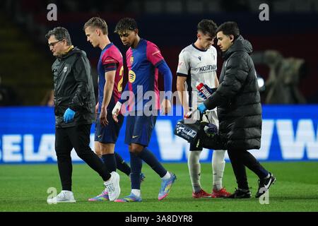 Barcelona, Spanien. März 2025. Dani Olmo vom FC Barcelona Injury spielte am 27. März 2025 im Lluis Companys Stadion in Barcelona, Spanien, während des Spiels La Liga EA Sports zwischen dem FC Barcelona und CA Osasuna. (Foto: Bagu Blanco/PRESSINPHOTO) Credit: PRESSINPHOTO SPORTS AGENCY/Alamy Live News Stockfoto