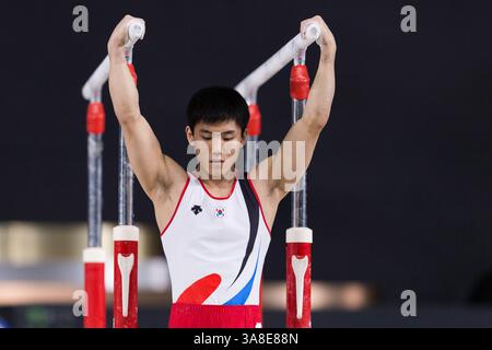 5. Oktober 2017: Garam Bae of South Korea (252) an Parallelbars beim All-Around-Finale der Kunstturnen-Weltmeisterschaft 2017 im Olympiastadion in Montreal, Kanada. Daniel Lea/CSM(Kreditbild: &Copy; Daniel Lea/CSM via ZUMA Wire) Stockfoto