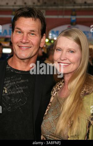 Mai 2006 - Hollywood, CA, USA - 04. Mai 2006 - Hollywood, Kalifornien. Patrick Swayze und Frau Lisa Niemi. "Mission: Impossible III"-Fan-Vorführung in Graumans Chinese Theater. Foto: Byron Purvis/AdMedia Stockfoto