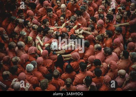 23. September 2017 - Barcelona, Katalonien, Spanien - die Casteller de Barcelona bilden während des Stadtfestes La Merce die Basis eines menschlichen Turms (Bild: © Matthias Oesterle Via ZUMA Wire) Stockfoto