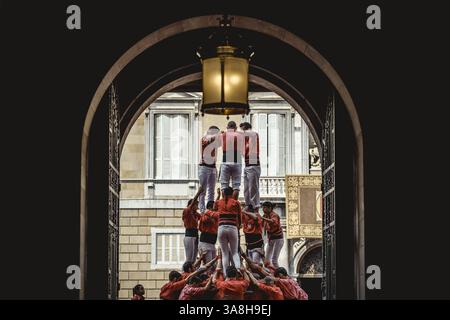 23. September 2017 - Barcelona, Katalonien, Spanien - die Casteller de Barcelona errichten während Barcelonas Stadtferien „La Merce“ einen ihrer menschlichen Türme (Bild: © Matthias Oesterle Via ZUMA Wire) Stockfoto