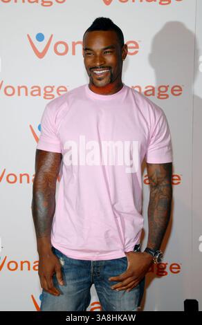 Juni 2006 – New York, NY, USA – 28. Juni 2006 – New York, NY – Tyson Beckford. Vonage stellt das neue V-Phone während einer Party in der Aer Lounge vor. Foto: Paul Hawthorne/AdMedia Stockfoto