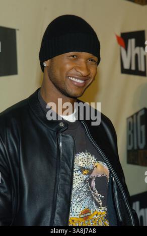 1. Dezember 2004 – Los Angeles, CA, USA – 01. Dezember 2004 – Los Angeles, Kalifornien – Usher während des VH1 Big in '04 im Shrine Auditorium. Foto: V. Summers Stockfoto