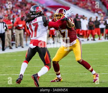 31. August 2017: Washington Redskins Cornerback Quinton Dunbar (47) versucht, den Tampa Bay Buccaneers Wide Receiver Donteea Dye (17) in der 1. Halbzeit des Spiels zwischen den Washington Redskins und den Tampa Bay Buccaneers im Raymond James Stadium in Tampa, Florida, zu stoppen. Del Mecum/CSM(Kreditbild: &Copy; Del Mecum/CSM via ZUMA Wire) Stockfoto