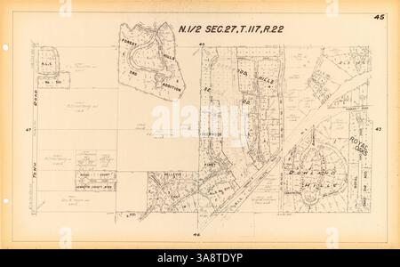 Diese Sammlung von Karten aus Minnetonka Village enthält detaillierte Informationen über Eigentum, Streckenabschnitte, Eisenbahnstrecken und einen Index, um historische Landanbauten zu verfolgen. Stockfoto