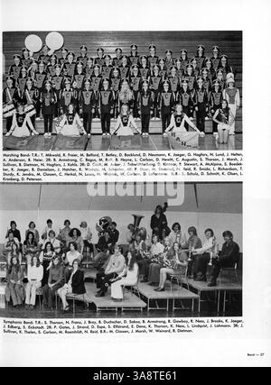 Die Ausgabe 1973 des Talons Yearbook der Cooper High School spiegelt die akademischen, sportlichen und sozialen Leistungen der Schüler während des Schuljahres 1972-1973 in Robbinsdale wider. Stockfoto