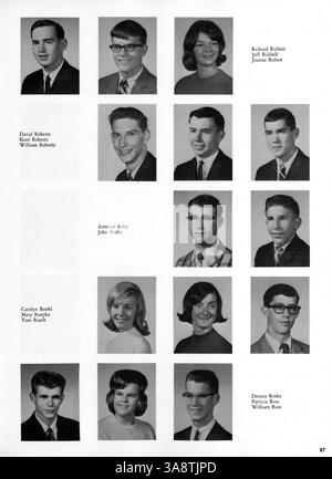 Diese Ausgabe 1965 des Jahrbuchs „Aurean“ der Richfield High School dokumentiert das akademische Jahr 1964-1965, einschließlich Studenten, Dozenten, Clubs, Leichtathletik, und Events. Stockfoto