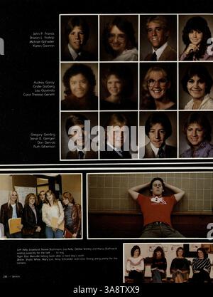 Das High Yearbook 1983 Park Center bietet Fotos und Highlights von Studenten, Dozenten, Leichtathletik und wichtigen Schulveranstaltungen aus dem akademischen Jahr 1982-1983. Stockfoto