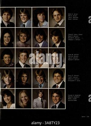 Dieses 1983 Park Center High Yearbook erinnert an die Schülererfahrungen des akademischen Jahres 1982-1983 mit Porträts, Schulveranstaltungen, Sportarten und Clubs. Stockfoto