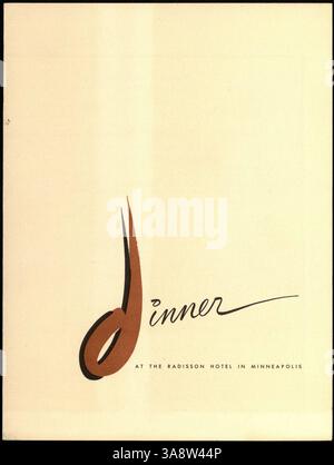 Das zweifach geöffnete Dinner-Menü des Flame Room Restaurants bietet eine Vielzahl von Angeboten, darunter Vorspeisen, Hauptgerichte, Fisch und Meeresfrüchte, Steaks, Beilagen, Salate und Getränke. Auf der Rückseite befindet sich auch eine Getränkekarte. Stockfoto