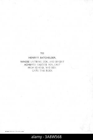 Das Jahrbuch „Cardinal“ 1916 erinnert an das zehnte Jubiläum der East High und zeigt die akademischen, sportlichen und außerschulischen Höhepunkte des Schuljahres 1915-1916. Stockfoto