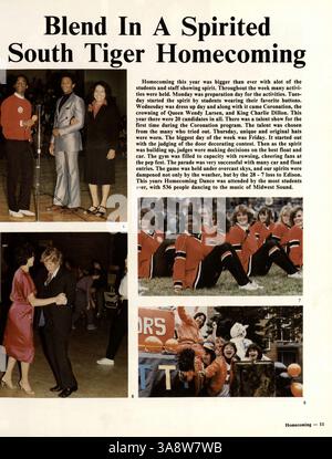 Dieses „Tiger“-Jahrbuch der South High School dokumentiert die Schüler, Lehrer, Vereine und Veranstaltungen aus dem akademischen Jahr 1982-1983 und hebt das Schulleben und die Leichtathletik hervor. Stockfoto