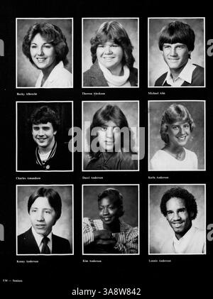 Das Jahrbuch „Tiger“ 1983 von der South High School bietet einen umfassenden Überblick über das Schuljahr 1982-1983 und dokumentiert die Aktivitäten von Schülern, Lehrern, Sportlern und Clubs. Stockfoto