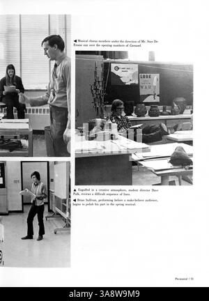 Das Jahrbuch „Aurean „72“ der Richfield High School beleuchtet die wichtigsten Schulveranstaltungen des akademischen Jahres 1971-1972 und konzentriert sich auf Schüler, Lehrer, Vereine und Leichtathletik. Stockfoto