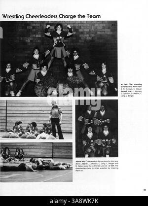 Die Ausgabe 1984 des Jahrbuchs „Redner Nineteen Eighty Four“ der Patrick Henry High School beleuchtet die wichtigen Momente des Jahres, darunter akademische Leistungen, Aktivitäten der Schüler, Sport und Vereinsbeteiligung. Stockfoto