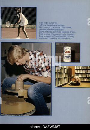 Windigo 76, das Jahrbuch 1976 der Edina West High School, bietet eine detaillierte Aufzeichnung der Aktivitäten der Schule für das Jahr 1975-1976. Es enthält Porträts, Vereinsfotos, sportliche Teambilder und Highlights aus dem Schuljahr. Stockfoto