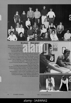 Windigo 76 dokumentiert die wichtigsten Ereignisse des akademischen Jahres 1975-1976 an der Edina West High School mit Schülern, Lehrern, Sport, Clubs, und Aktivitäten. Stockfoto