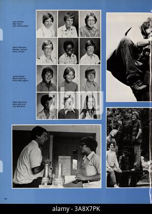 Das Mustang Jahrbuch 1977 der Breck High School erfasst wichtige Momente aus dem Schuljahr 1976-1977, darunter Schülerleistungen, Lehrkräfte, Leichtathletik und Schulveranstaltungen. Stockfoto