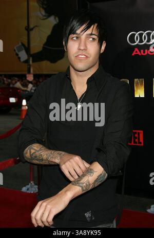 30. April 2008 - Hollywood, Kalifornien, USA - 30. April 2008 - Hollywood, Kalifornien - Pete Wentz. „Iron man“ Los Angeles Premiere im Grauman's Chinese Theatre. Foto: Russ Elliot/AdMedia. Stockfoto