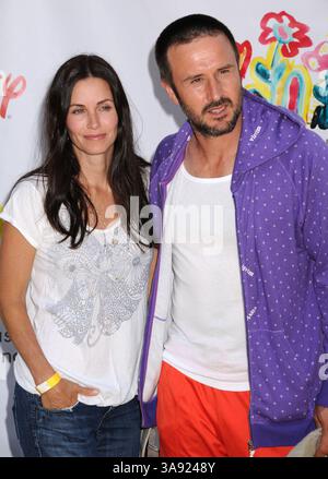 Juni 2008 – Los Angeles, CA, USA – 8. Juni 2008 – Los Angeles, Kalifornien – Courteney Cox Arquette und David Arquette. „A Time for Heroes“ Celebrity Carnival Benefiz für die Elizabeth Glaser Pediatric AIDS Foundation auf den Wadsworth Fairgrounds. Foto: Byron Purvis/AdMedia (Foto: © Byron Purvis/AdMedia via ZUMA Wire) Stockfoto