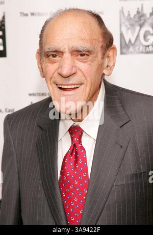 Februar 2006 - New York City, New York, USA - 04. Februar 2006 - New York, NY - Abe (?) Bei der Writer's Guild of America, East (WGAE) 58. Jährlichen Preisverleihung in Waldorf=Astoria. Foto: Jackson Lee/Admedia Stockfoto