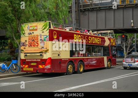 Der geparkte Big Bus Sydney Touristenbus, Sydney, Australien Stockfoto