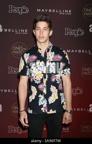 Oktober 2017 – Los Angeles, CA, USA – LOS ANGELES – 4. Oktober: Brandon Larracuente  bei der People's Ones to Watch Party im NeueHouse Hollywood am 4. Oktober 2017 in Los Angeles, CA (Credit Image: © Kathy Hutchins via ZUMA Wire) Stockfoto
