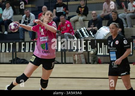 Halle, Deutschland 29. März 2025: 2.HBL - Frauen - 2024/2025 - SV Union Halle-Neustadt vs. Kurpfalz Bären im Bild: Madeleine Östlund / Oestlund (Halle) Stockfoto