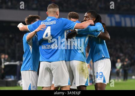 Neapel, Italien. 30. März 2025, Stadio Diego Armando Maradona, Neapel, Italien; Serie A Fußball; Neapel gegen AC Milan; Romelu Lukaku vom SSC Neapel feiert nach dem Tor für 2-0 in Minute 19. Credit: Action Plus Sports Images/Alamy Live News Stockfoto