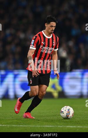 Neapel, Italien. 31. März 2025. Tijjjani Reijnders von A.C. Mailand spielt am 30. Tag der Serie A Meisterschaft zwischen S.S.C. Napoli und A.C. Mailand im Diego Armando Maradona Stadium am 30. März 2025 in Neapel. Quelle: Unabhängige Fotoagentur/Alamy Live News Stockfoto