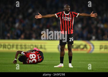 Neapel, Italien. 31. März 2025. Youssouf Fofana von A.C. Mailand nimmt am 30. Tag der Serie A Meisterschaft zwischen S.S.C. Napoli und A.C. Mailand am 30. März 2025 im Diego Armando Maradona Stadium in Neapel Teil. Quelle: Unabhängige Fotoagentur/Alamy Live News Stockfoto