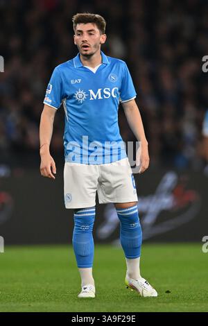 Neapel, Italien. 31. März 2025. Billy Gilmour von S.S.C. Napoli nimmt am 30. Tag der Serie A Meisterschaft zwischen S.S.C. Napoli und A.C. Milan am 30. März 2025 im Diego Armando Maradona Stadium in Neapel Teil. Quelle: Unabhängige Fotoagentur/Alamy Live News Stockfoto