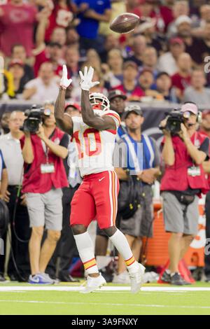 8. Oktober 2017 – Houston, Texas, USA – 8. Oktober 2017 – Houston, Texas USA – Kansas City Chiefs Wide Receiver Tyreek Hill (10) während des regulären Saisonspiels der NFL zwischen den Houston Texans und den Kansas City Chiefs im NRG Stadium in Houston, Texas. Maria Lysaker/ZUMA Wire Service (Kreditbild: © Maria Lysaker Via ZUMA Wire) Stockfoto