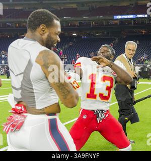 8. Oktober 2017 - Houston, Texas, USA - 8. Oktober 2017 - Houston, Texas USA - Kansas City Chiefs Wide Receiver de'Anthony Thomas (13), der nach dem regulären Saisonspiel der NFL zwischen den Houston Texans und den Kansas City Chiefs im NRG Stadium in Houston, Texas, Spaß hat. Maria Lysaker/ZUMA Wire Service (Kreditbild: © Maria Lysaker Via ZUMA Wire) Stockfoto