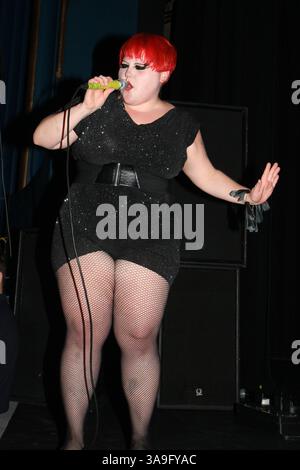 November 2009 – London, Großbritannien, USA – 28. November 2009. London, England: Beth Ditto von Gossip. Gossip tritt live im Forum auf. Foto: Martin Harris/Capital Pictures (Foto: © Martin Harris) Stockfoto