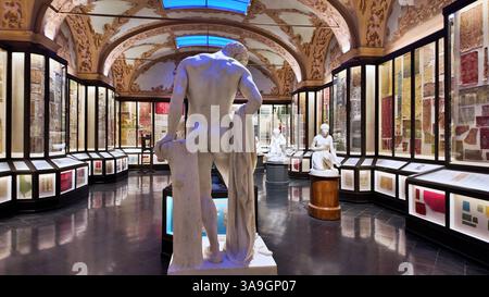 Innenraum des Stadtmuseums von Modena. Modena, Emilia Romagna, Italien Stockfoto