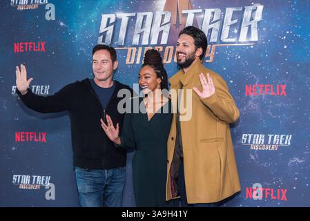5. November 2017 - London, Vereinigtes Königreich Großbritannien und Nordirland - (L-R) Jason Isaacs, Sonequa Martin-Green und Shazad Latif nehmen am 5. November 2017 am Millbank Tower in London, England Teil (Credit Image: © Famous/Ace Pictures via ZUMA Press) Stockfoto