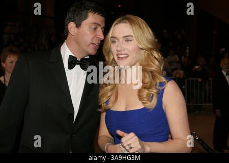 Januar 2007 - Palm Springs, CA, USA - KATE WINSLET kommt bei der Präsentation der Palm Springs International Film Festival Gala Awards im Palm Springs Convention Center an, wo sie den „Desert Palm Achievement Award“ erhält. Stockfoto