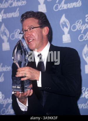 Januar 1998; Los Angeles, CA, USA; TIM ALLEN bei den 24. Annual People's Choice Awards. Stockfoto
