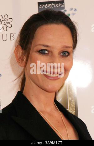 März 2006; Hollywood, CA, USA; LOUISE ASHBY beim 2nd Annual Make the Discovery Oscar Retreat in Hollywood, Kalifornien. Obligatorischer Ausweis: Foto von Krista Kennell/ZUMA Press. (©) Copyright 2006 von Krista Kennell Stockfoto
