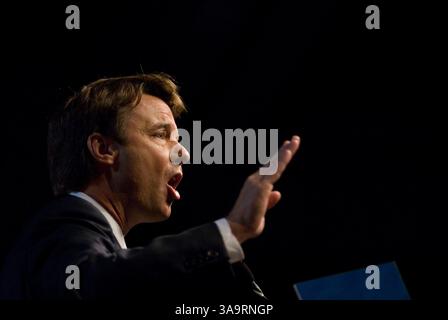 29. April 2007: San Diego, CA, USA - Senator JOHN EDWARDS spricht vor der kalifornischen Demokratischen Versammlung in San Diego. (Kreditbild: © Earl S. Cryer/ZUMA Press) Stockfoto