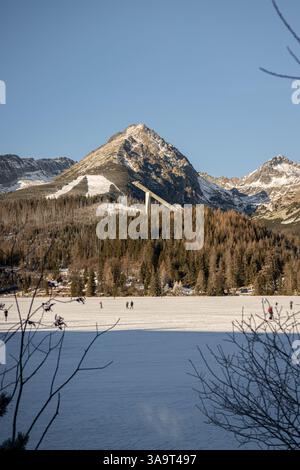 Goldene Stunde am Štrbské-See, Slowakei Stockfoto