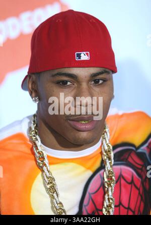 April 2006; Los Angeles, CA, USA; NELLY kommt bei den 19. jährlichen Kids Choice Awards im UCLA Pauley Pavilion in Los Angeles an. Obligatorischer Credit: Foto von Glenn Weiner/ZUMA Press. (©) Copyright 2006 von Glenn Weiner Stockfoto