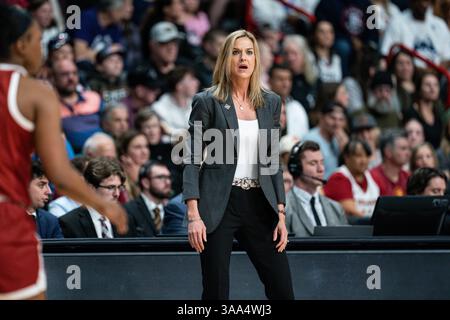 Oklahoma Sooners Cheftrainer Jennie Baranczyk während der NCAA Women's Championship - Regional 4 in Spokane - Sweet 16 gegen die UConn Huskies am Samstag, den 29. März 2025, in der Spokane Arena in Spokane, WA. Die Huskies besiegten die Sooners 82–59. (Jon Endow/Bild des Sports) Stockfoto