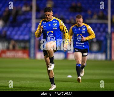 WARRINGTON, ENGLAND - 28. MÄRZ 2025: Keenan Palasia von Leeds Rhinos während des Vorspiels vor der Betfred Super League Round 6 Warrington WOL Stockfoto