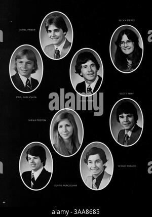 Das St. Anthony Village High School Yearbook für 1979 dokumentiert die wichtigsten Ereignisse, Schüler, Lehrer, Leichtathletik und außerschulische Aktivitäten des Schuljahres 1978-1979. Stockfoto