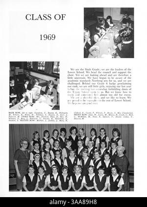 Diese Ausgabe des Northrop Collegiate Jahrbuchs Tatler 63 deckt das Schuljahr 1962-1963 ab und dokumentiert Schüler, Lehrer, Leichtathletik, Vereine, und große Schulveranstaltungen. Die Werbung wurde von den Seiten 133-134 und 153 bis 154 entfernt. Stockfoto