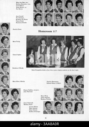 Das Angelus Yearbook 1960 der Akademie der Heiligen Engel beleuchtet Schüler, Lehrer, Leichtathletik und Vereine und dokumentiert die wichtigsten Ereignisse des Schuljahres 1959-1960. Stockfoto