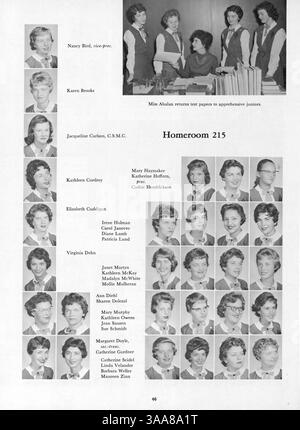 Das Angelus Yearbook 1960 der Akademie der Heiligen Engel zeigt die Schüler, Lehrer, Leichtathletik, Vereine und die wichtigsten Veranstaltungen des Schuljahres 1959-1960. Stockfoto